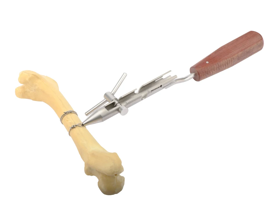 Wire Tightener With Two Cranks