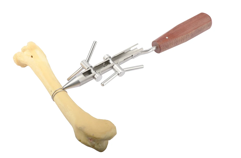 Wire Tightener With Two Cranks